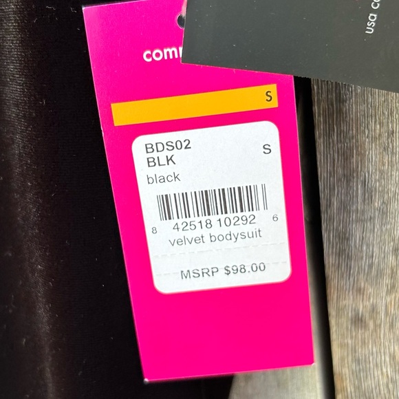 NWT Commando Velvet Bodysuit Black S - Picture 4 of 10